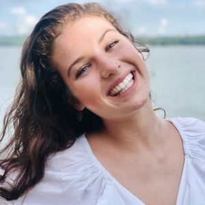 Meet your Posher, Erica